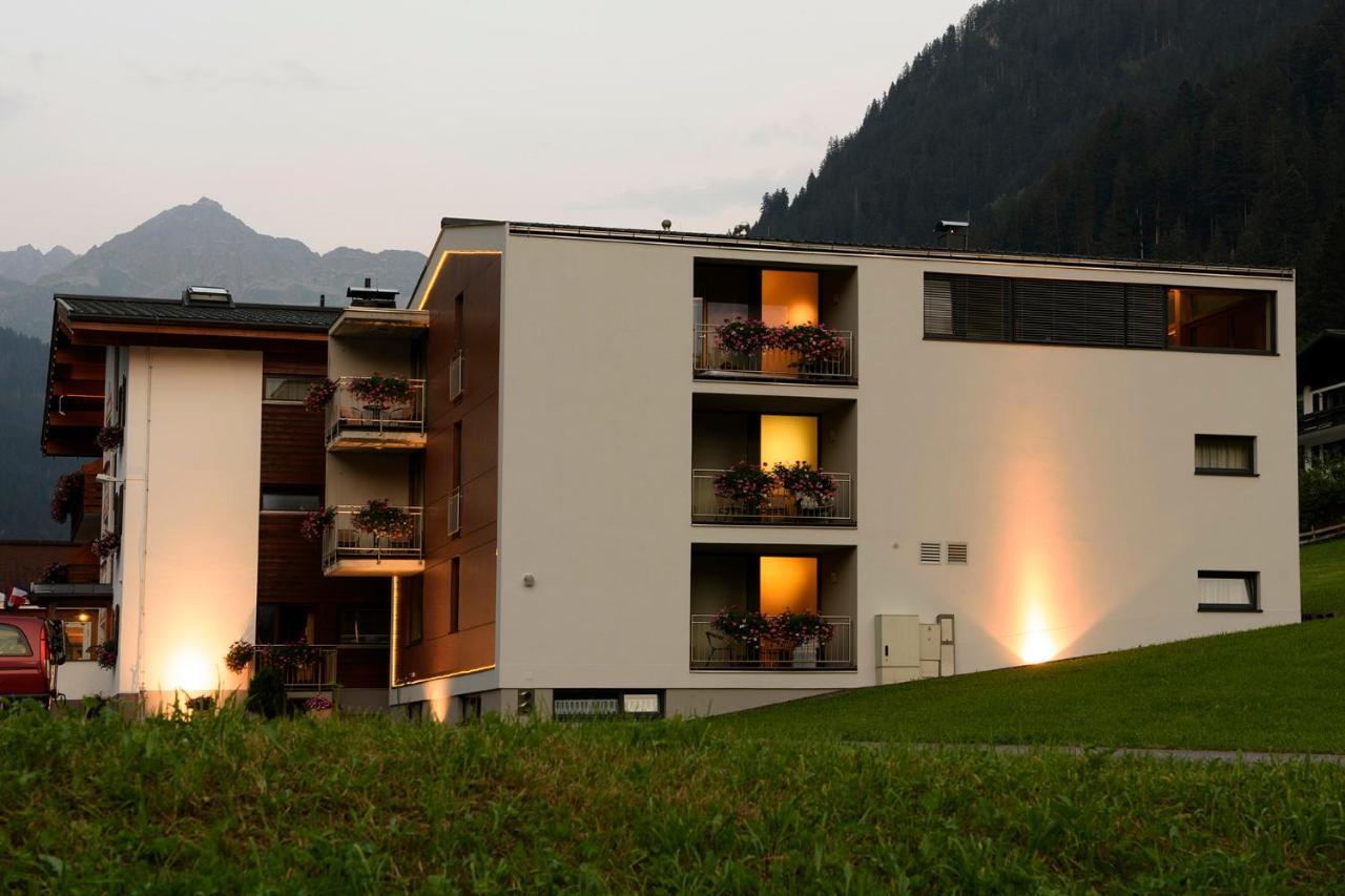 Hotel Silbertal Exterior photo